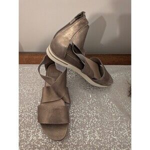 Eileen Fisher Sport Platform Women’s 9 Sandals Gold Metallic Suede Leather NEW